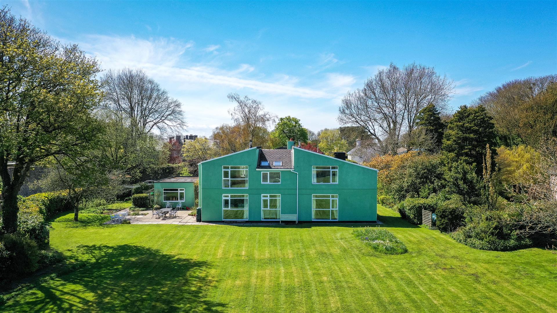 Watts & Nash, Cowbridge, Vale Of CF71 7NS